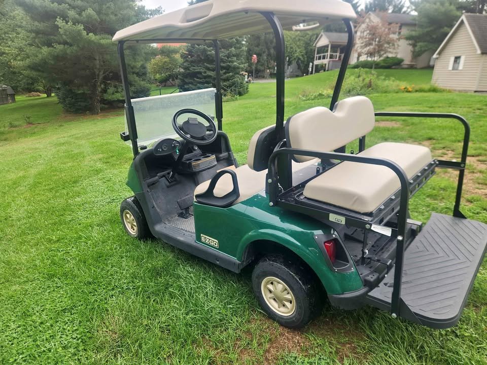 2017 EZGO RXV 48v electric golf cart for sale